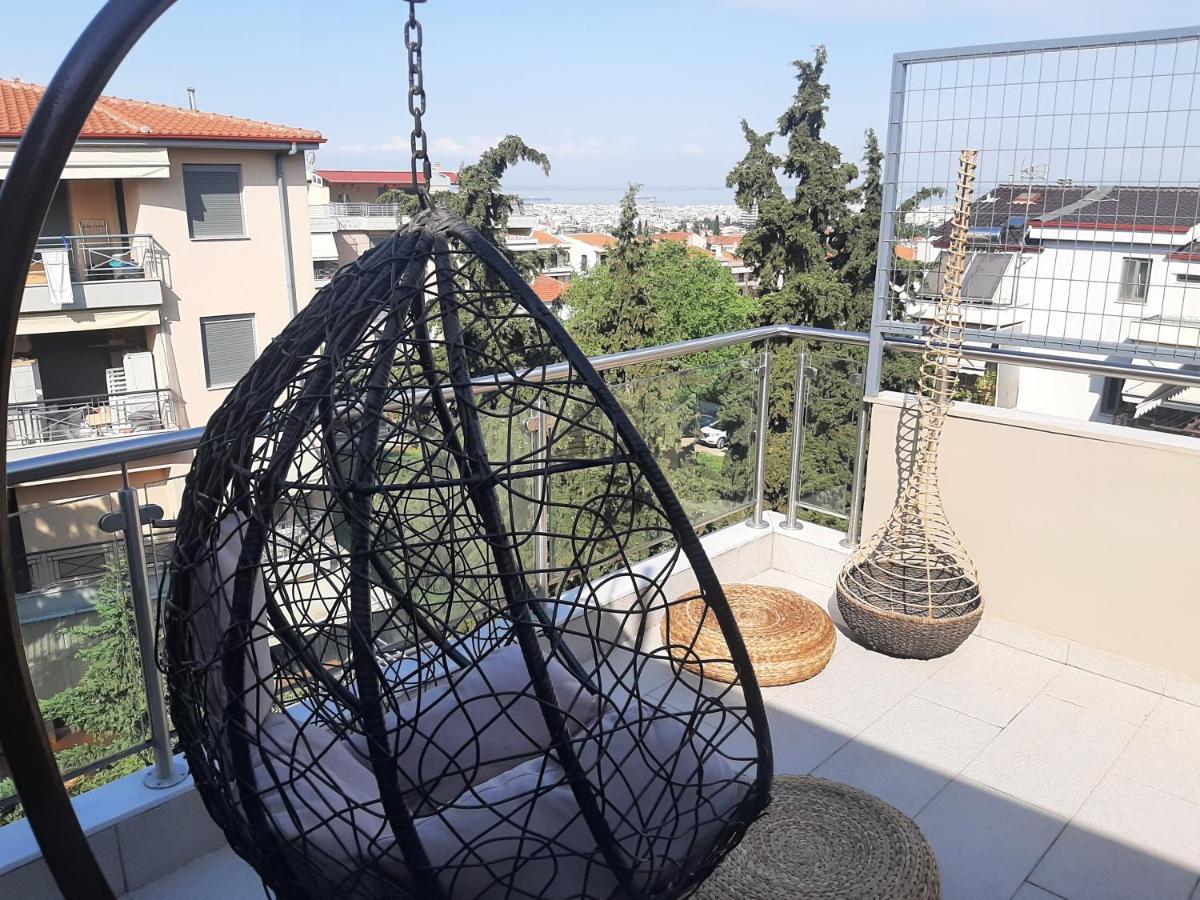Όμορφο Διαμέρισμα- Σοφίτα Με Υπέροχη Θεα Thessalonique Extérieur photo